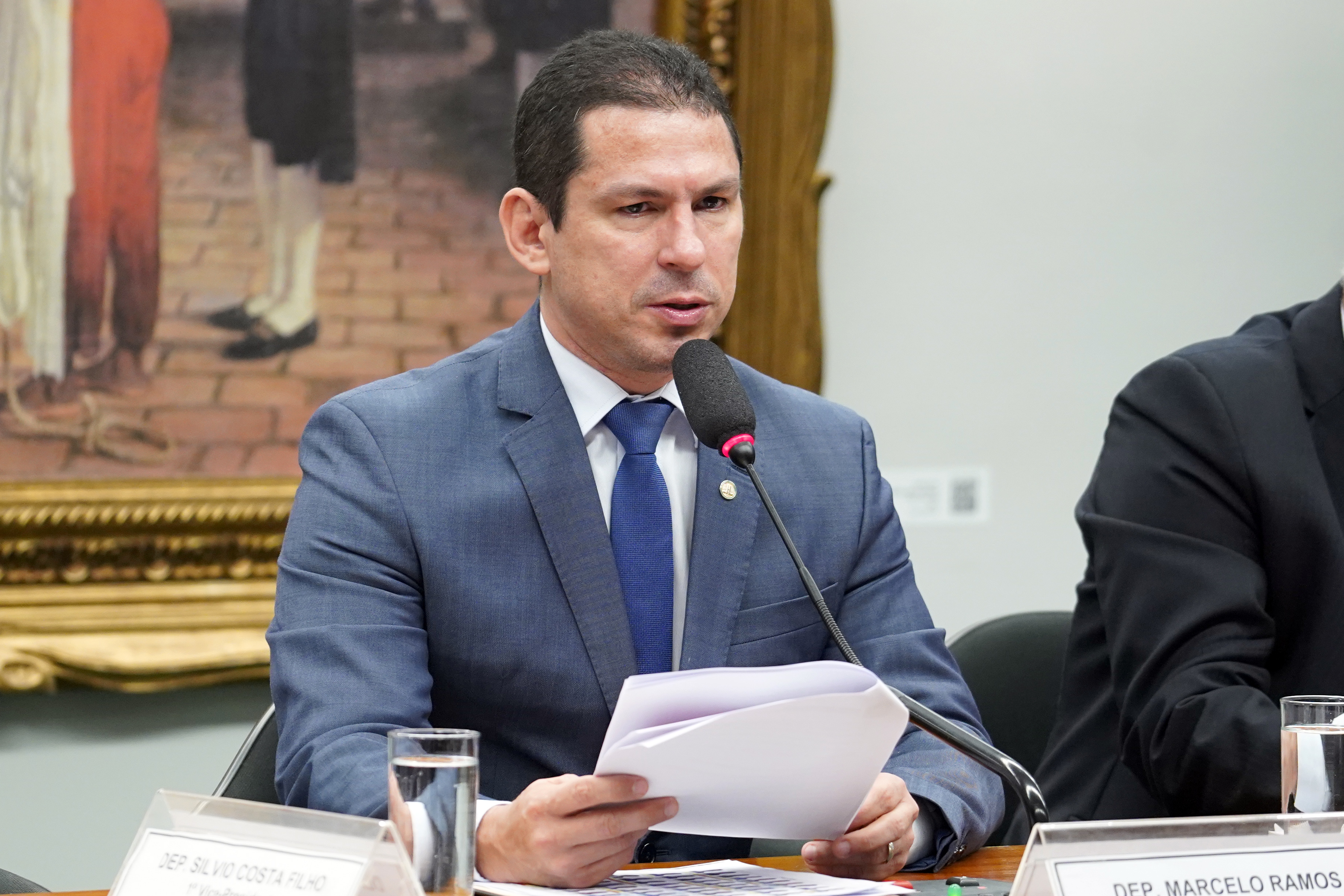 Deputados do Amazonas avaliam propostas de reformas