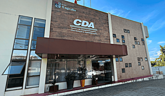 O Comercial CDA é responsável pela distribuição dos produtos alimentares do Grupo Engenho.