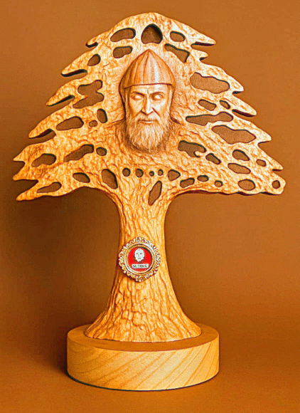 Uma gota de São Charbel - Reliquia faz parte da escultura feita com cedro arvore simbolo do Libanp Relíquia faz parte da escultura feita com cedro, árvore símbolo do Líbano