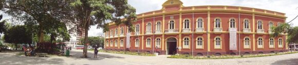 Com 150 anos, o prédio do Palacete Provincial nunca deixou de ser frequentado