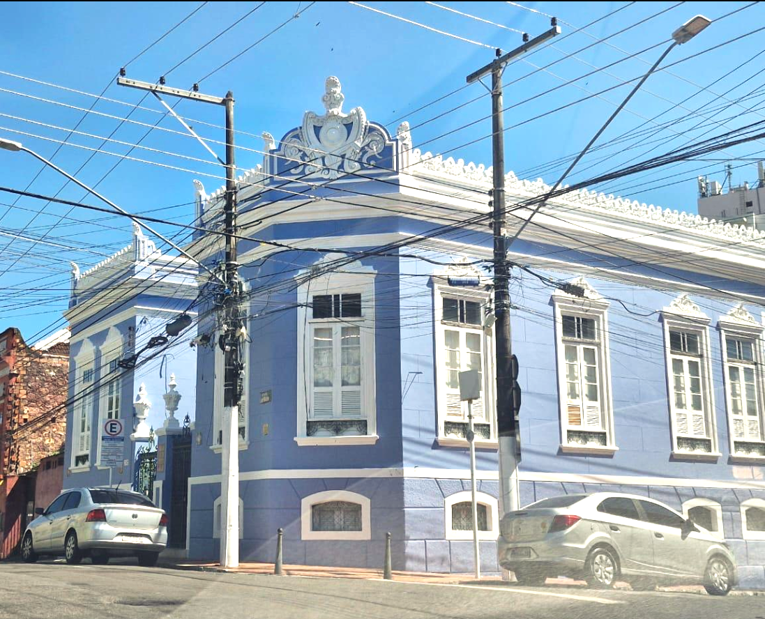 Ambos os casarões foram construídos por volta de 1907/1908