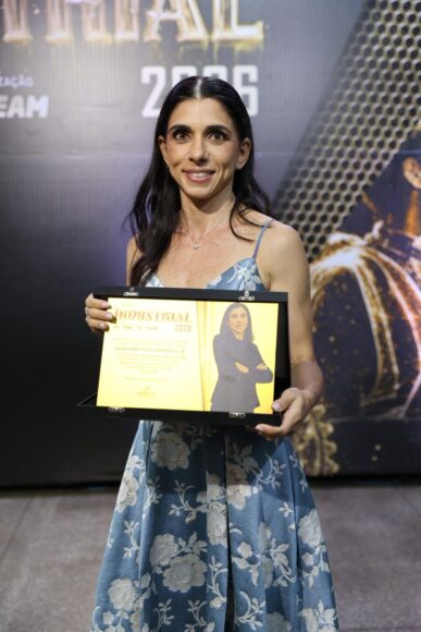 Mariana Barrella foi a escolhida para receber o prêmio de Industrial do Ano 2026. (Divulgação/Fieam)
