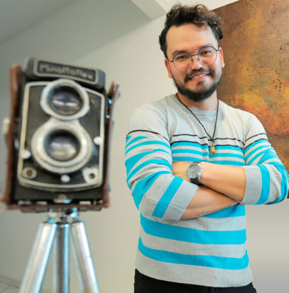 Documentário sobre ‘Santa Etelvina’ estreia no cemitério São João Batista - cleinaldo .Marinho .jpg 1008x1024 1 (Foto: Divulgação)