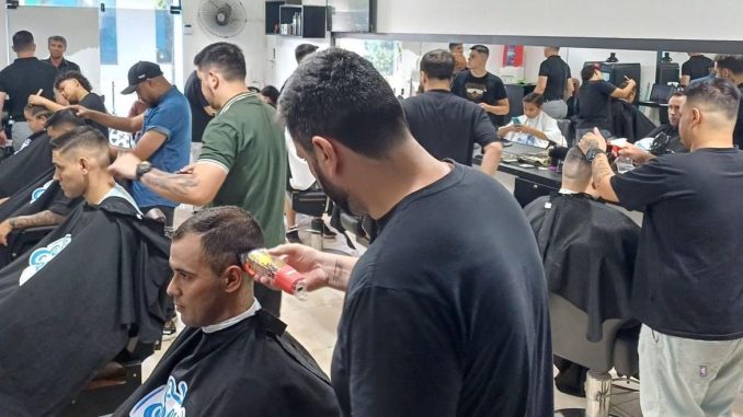 Serviços lideraram geração de empregos no Estado. (Divulgação)