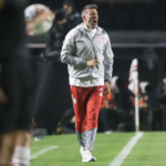 Pezzolano em ação em São Paulo 1 x 0 Inter • Ricardo Duarte/Internacional