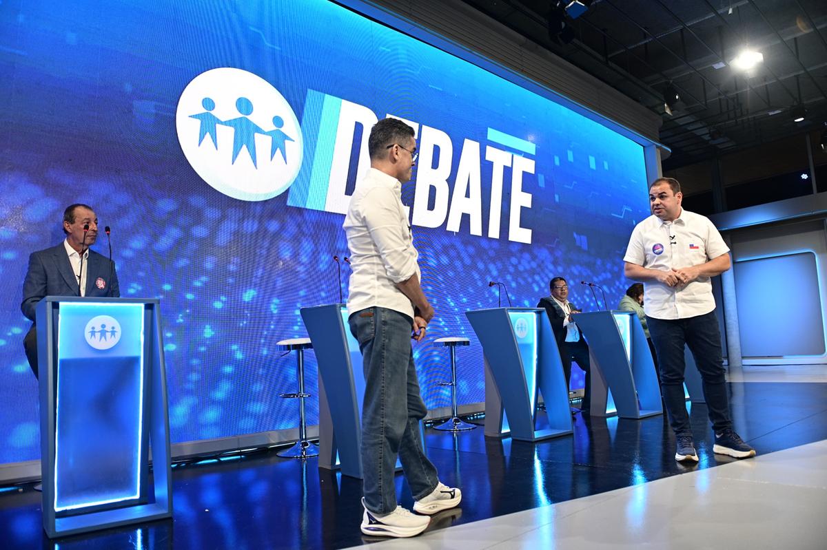 Candidatos a governo do Amazonas trocam acusações e apresentam propostas em debate - debate davi cidade Candidatos a governo do Amazonas trocam acusações e apresentam propostas em debate - debate davi cidade