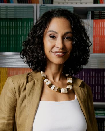 Evangélicos são alvo de disputa, mas rejeitam uso eleitoral de igrejas - pesquisadora livia reis Evangélicos são alvo de disputa, mas rejeitam uso eleitoral de igrejas - pesquisadora livia reis