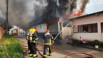 CBMAM-INCENDIO-FABRICA_01-1024x577