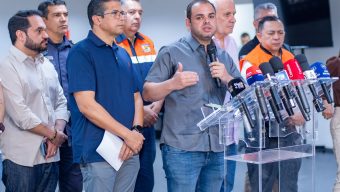 Encontro reuniu prefeitos, representantes municipais e integrantes dos governos estadual e federal para alinhar medidas emergenciais no combate às queimadas e planejar ações para o período mais crítico da estiagem